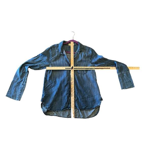 Cloth & Stone Shirt Women's Medium Blue Denim Tencel Pleated Classic Button-Up - Picture 5 of 5